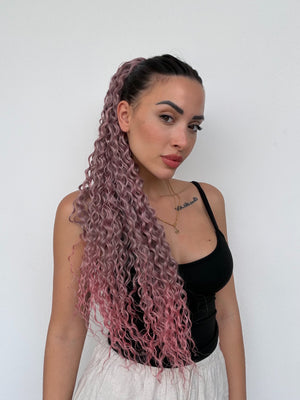 Coda di cavallo riccia rosa