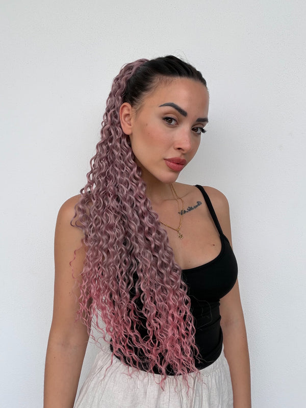 Coda di cavallo riccia rosa