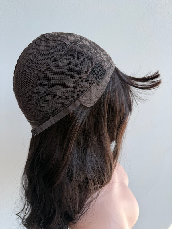 Asia Castano Scuro